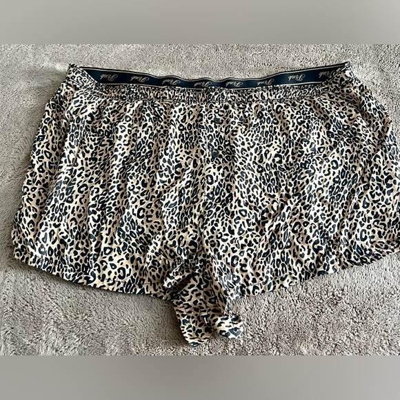 PINK Victoria's Secret Other - PINK Victoria’s Secret Silky Boxer Sleep Shorts Light Leopard Print XXL